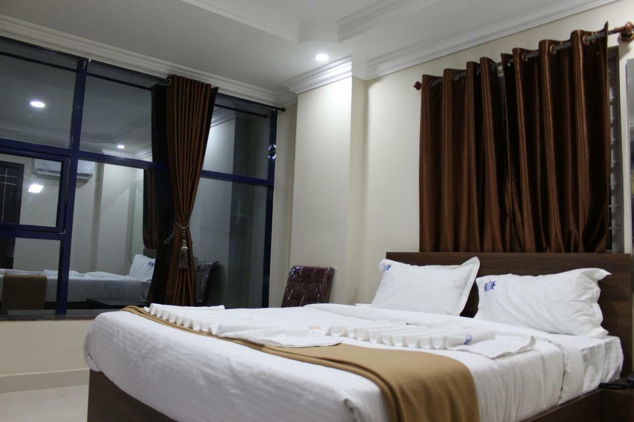Royal Star Hotels Bangalore Exterior photo