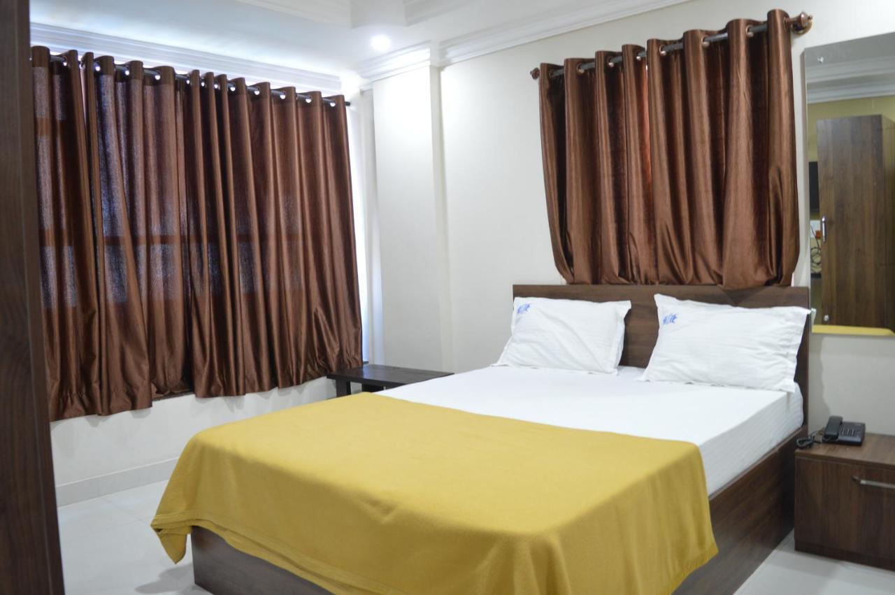 Royal Star Hotels Bangalore Exterior photo
